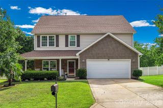 3339 Kingshire Way, Clover, SC 29710