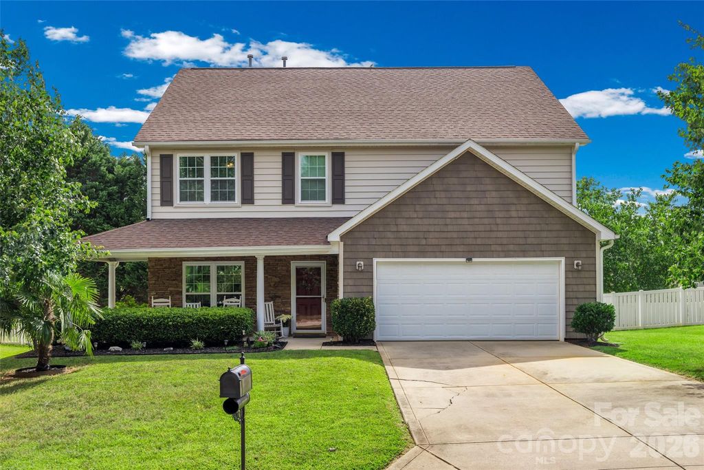 3339 Kingshire Way, Clover, SC 29710