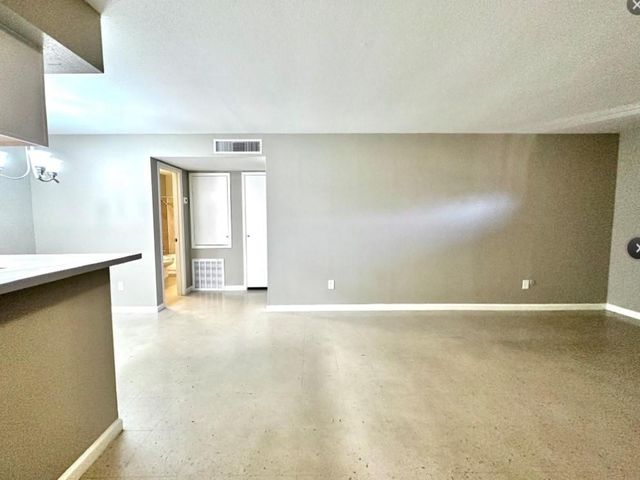 2200 Cypress Landing F-7, Houston, TX 77090
