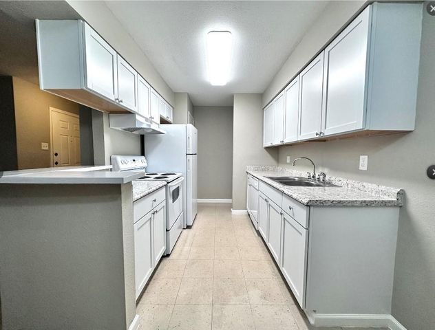 2200 Cypress Landing F-7, Houston, TX 77090