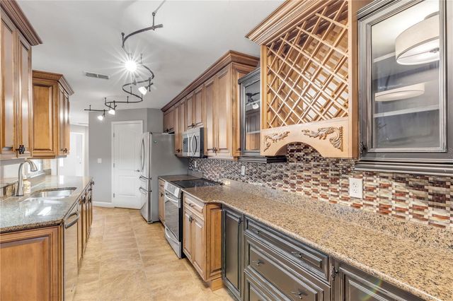 424 LUNA BELLA LANE 231, New Smyrna Beach, FL 32168