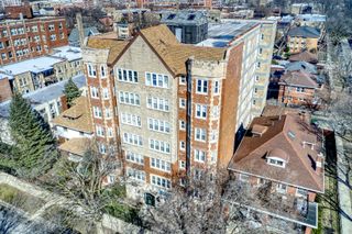 1608 W Sherwin Avenue 610, Chicago, IL 60626