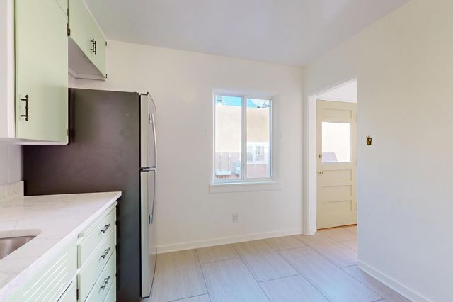 425 Sierra Drive SE, Albuquerque, NM 87108