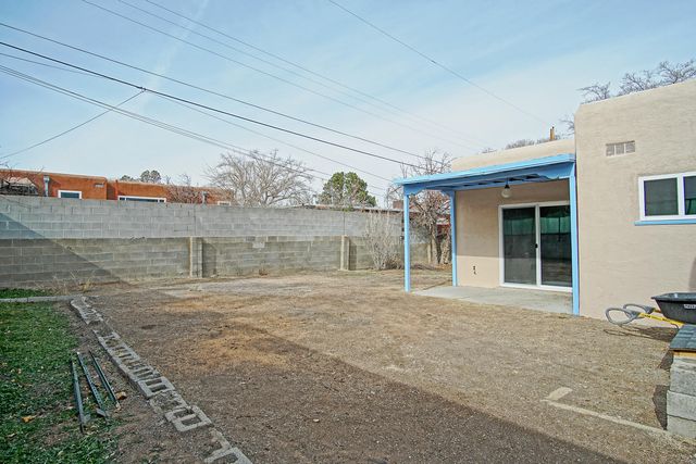 425 Sierra Drive SE, Albuquerque, NM 87108