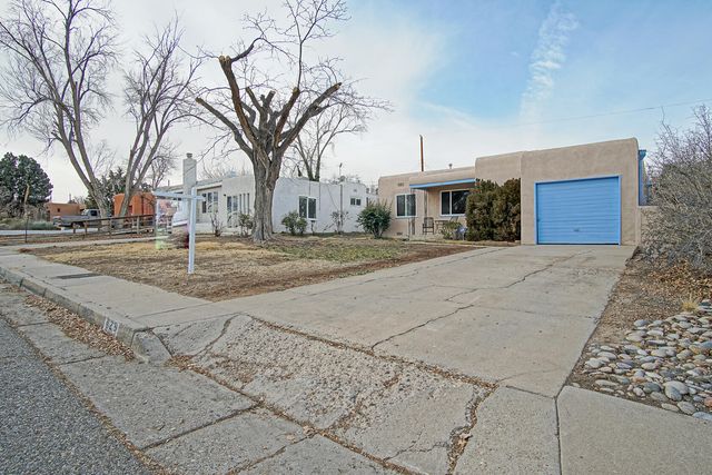 425 Sierra Drive SE, Albuquerque, NM 87108