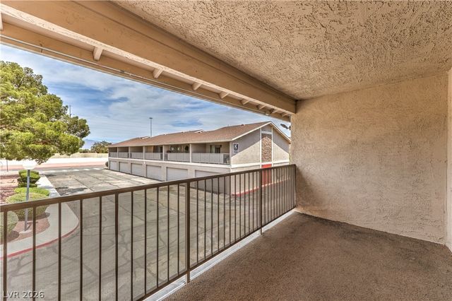 100 South Crestline Drive 65, Las Vegas, NV 89107