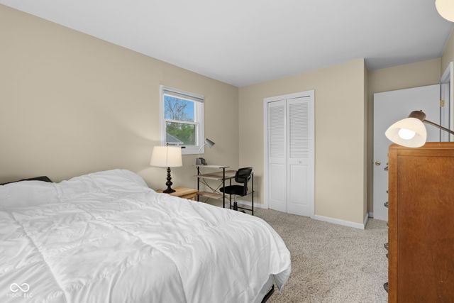 3077 Hawcreek Boulevard, Columbus, IN 47203