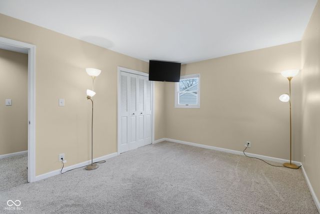 3077 Hawcreek Boulevard, Columbus, IN 47203