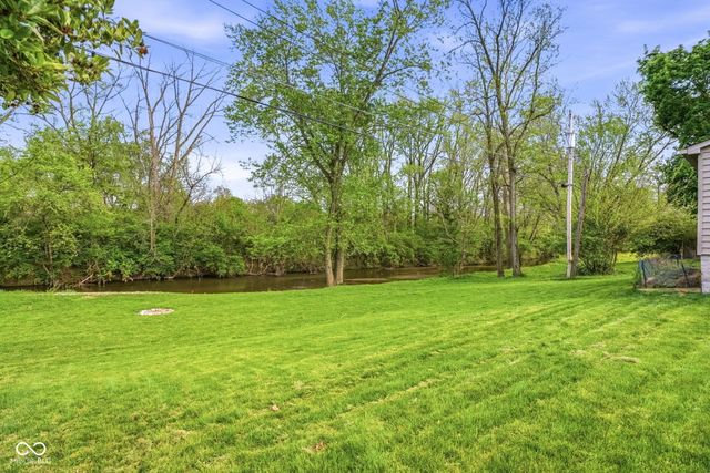 3077 Hawcreek Boulevard, Columbus, IN 47203