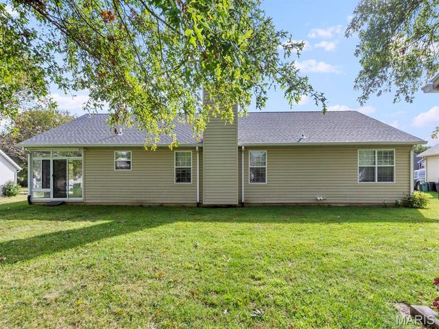 710 Mary Ann Court, Freeburg, IL 62243
