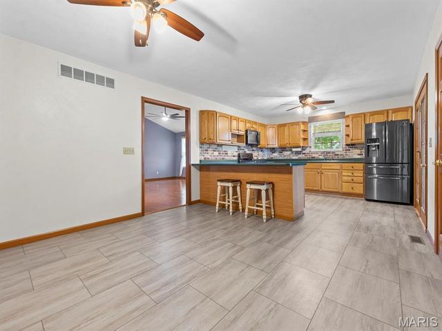 710 Mary Ann Court, Freeburg, IL 62243