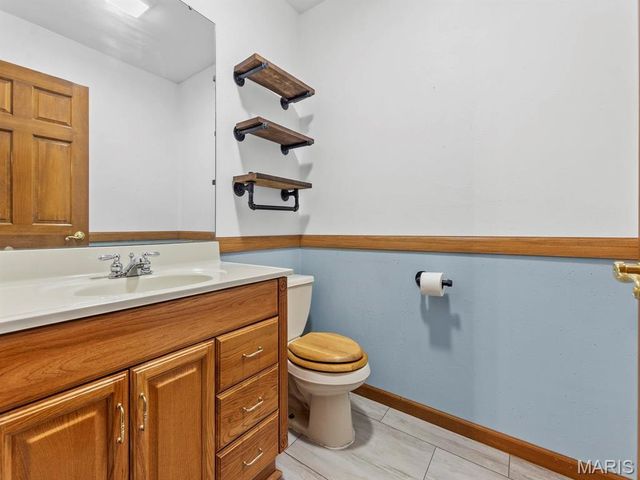 710 Mary Ann Court, Freeburg, IL 62243