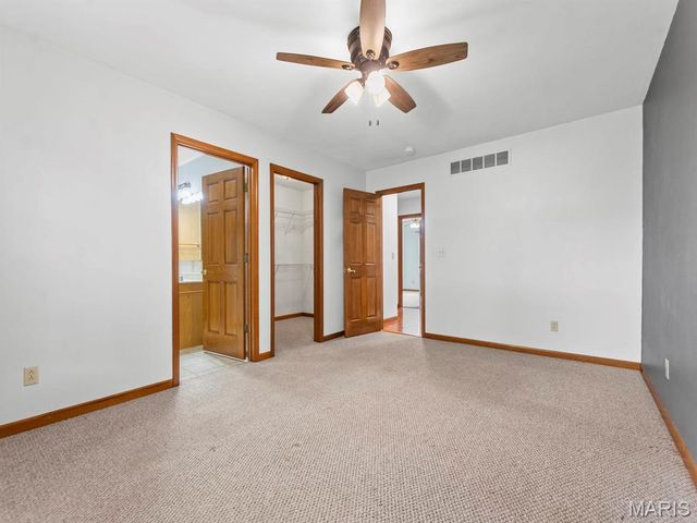 710 Mary Ann Court, Freeburg, IL 62243