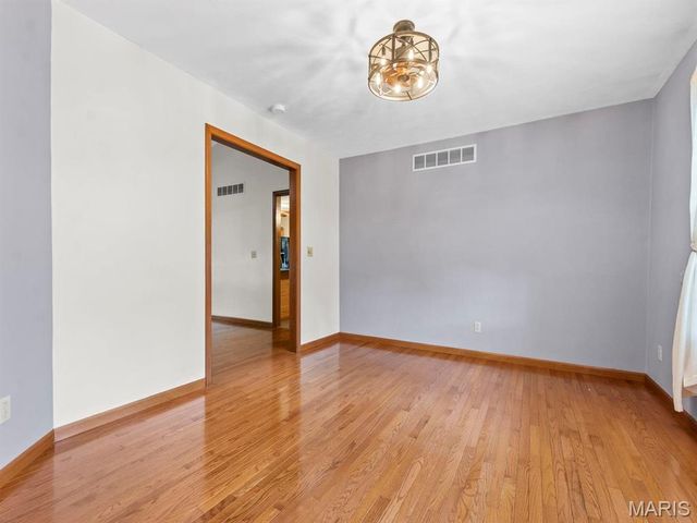 710 Mary Ann Court, Freeburg, IL 62243