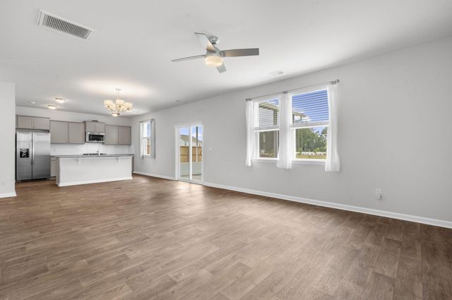 609 Silver Spruce Street, Summerville, SC 29486