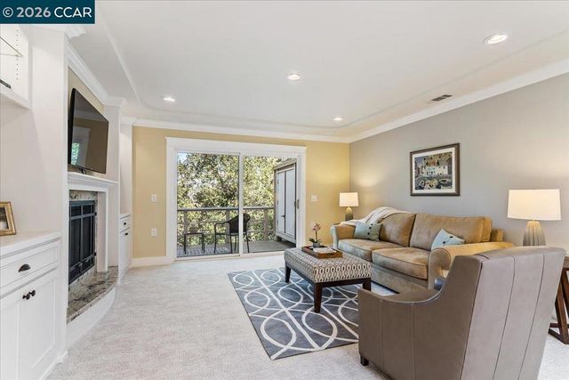 1332 1332 Running Springs Rd 1, Walnut Creek, CA 94595