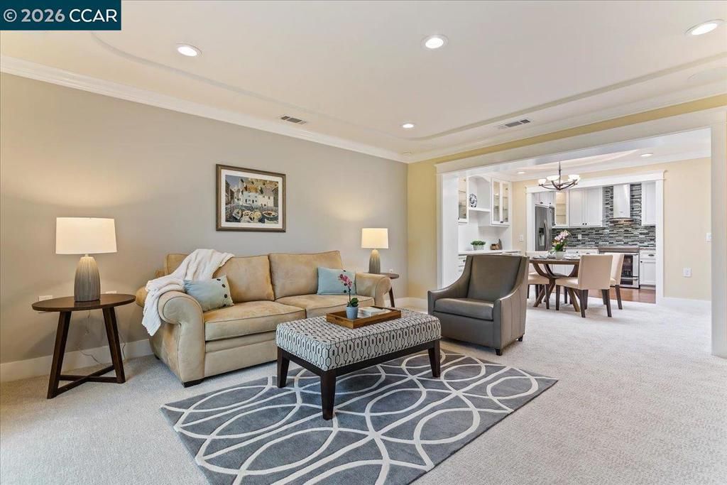 Image 13 of property listing at 1332 1332 Running Springs Rd 1, Walnut Creek, CA 94595