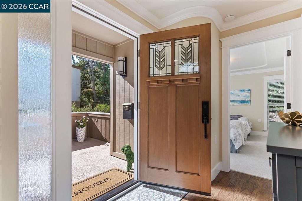 Image 5 of property listing at 1332 1332 Running Springs Rd 1, Walnut Creek, CA 94595