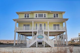 1078 New River Inlet Road, Sneads Ferry, NC 28460