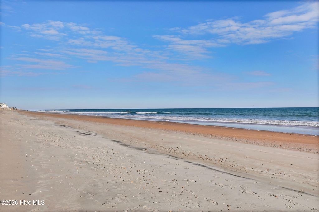 Image 43 of property listing at 1078 New River Inlet Road, Sneads Ferry, NC 28460