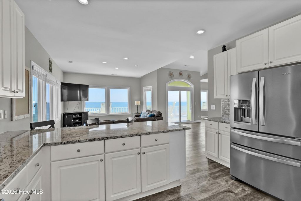 Image 7 of property listing at 1078 New River Inlet Road, Sneads Ferry, NC 28460