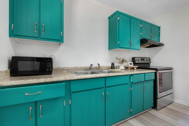 3421 Sunnyside Drive, Tallahassee, FL 32305