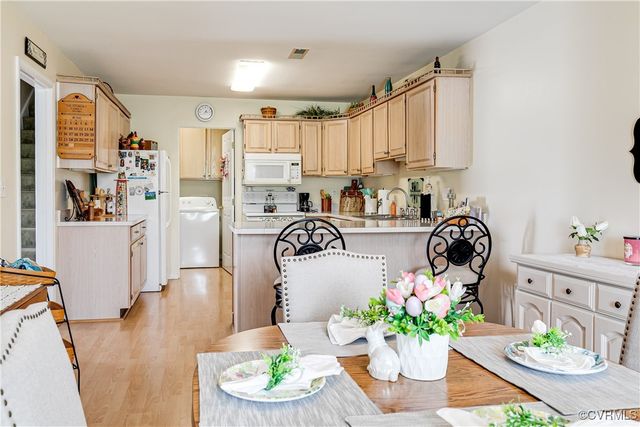 125 Prestige Pl, Colonial Heights, VA 23834