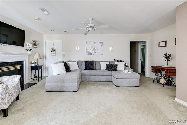 125 Prestige Pl, Colonial Heights, VA 23834