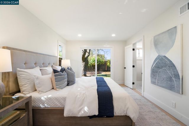 1543 Laverne Ct, Concord, CA 94521