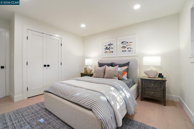 1543 Laverne Ct, Concord, CA 94521