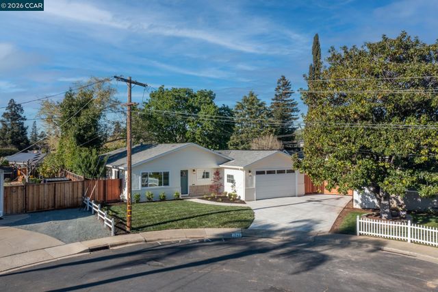 1543 Laverne Ct, Concord, CA 94521