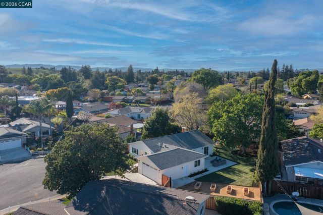 1543 Laverne Ct, Concord, CA 94521