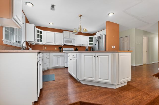 3574 Sparta Pike, Sparta, KY 41086