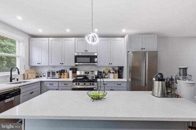6470 MATTHEWS ST, Philadelphia, PA 19119