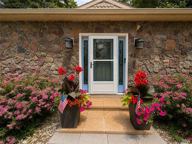 63 Pulsifer Drive, Auburn, NY 13021