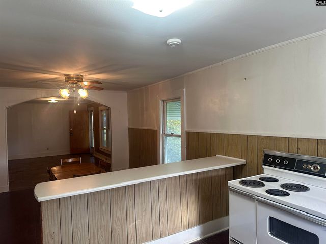 20 Pine Avenue, Whitmire, SC 29178