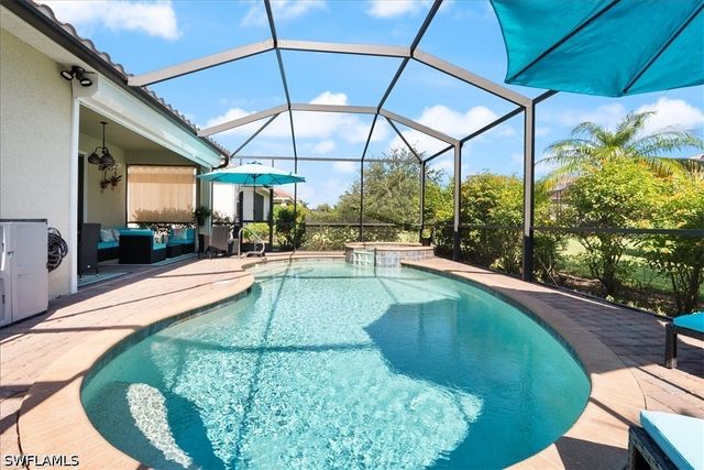 1987 Fairmont LN, Naples, FL 34120