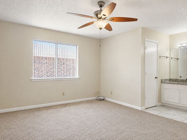 5306 Pampas Court, Arlington, TX 76018