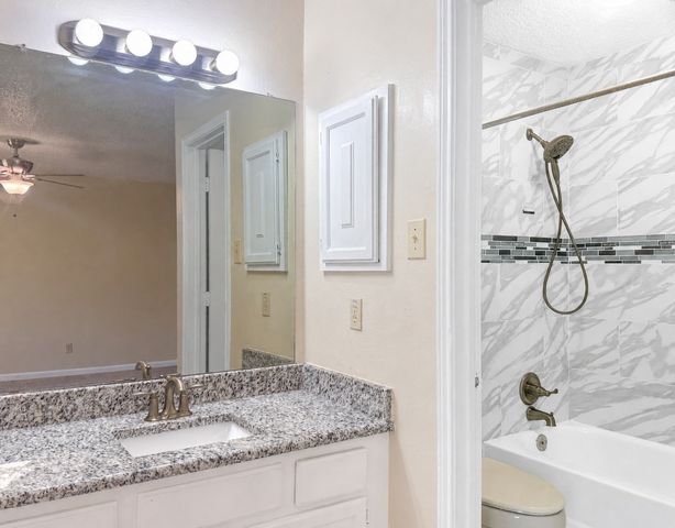 5306 Pampas Court, Arlington, TX 76018