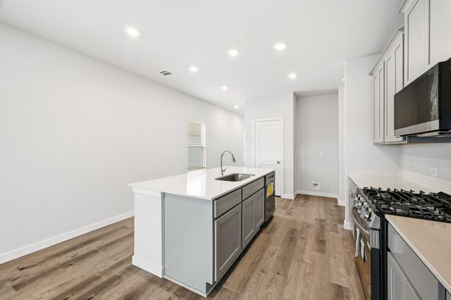 1887 Redwood Lane, Dayton, TX 77535