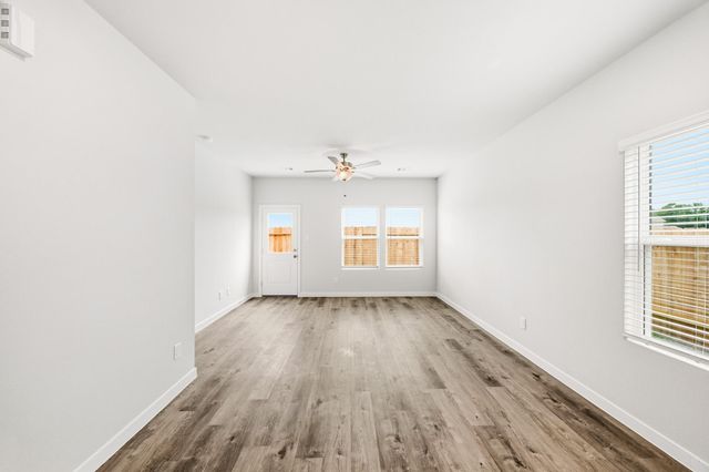 1887 Redwood Lane, Dayton, TX 77535