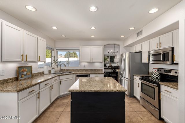 1680 E SHEFFIELD Avenue, Chandler, AZ 85225