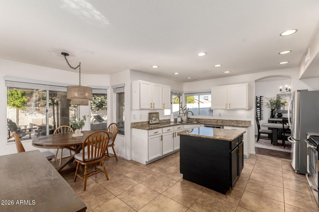 Image 11 of property listing at 1680 E SHEFFIELD Avenue, Chandler, AZ 85225