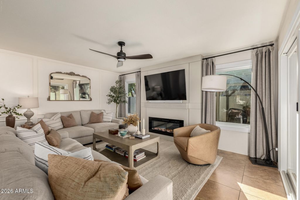 Image 15 of property listing at 1680 E SHEFFIELD Avenue, Chandler, AZ 85225