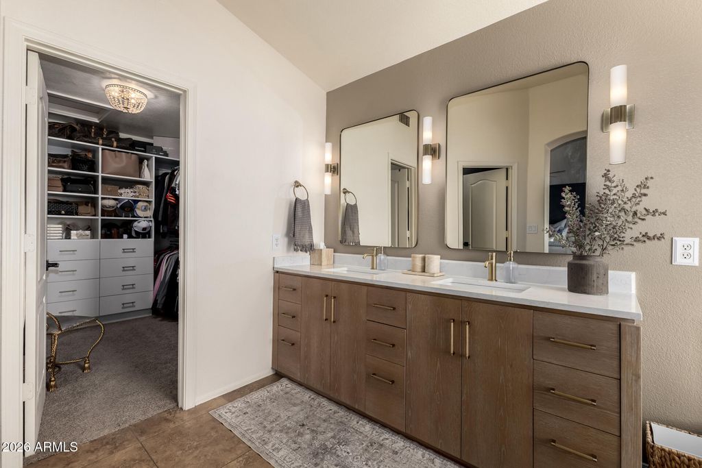 Image 23 of property listing at 1680 E SHEFFIELD Avenue, Chandler, AZ 85225