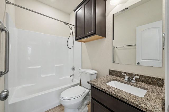 1061 Shadow Bend Court, Conroe, TX 77301