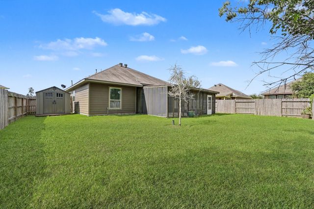 1061 Shadow Bend Court, Conroe, TX 77301