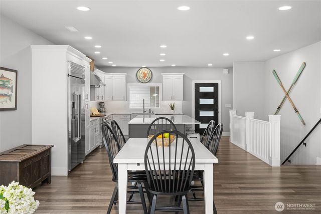 7020 Holmes Island Road SE, Olympia, WA 98503