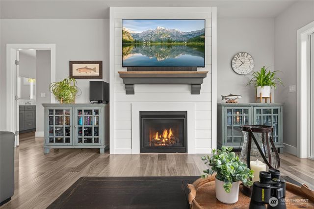 7020 Holmes Island Road SE, Olympia, WA 98503