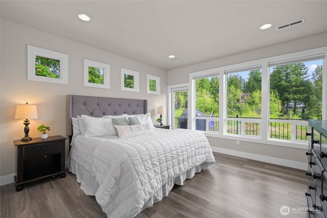 7020 Holmes Island Road SE, Olympia, WA 98503